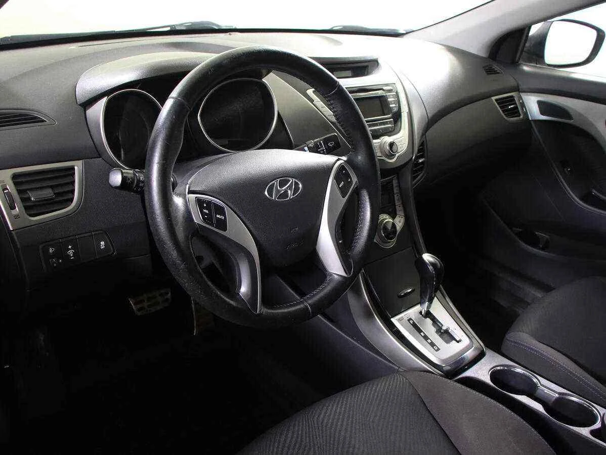 Hyundai Elantra, Белый, 2014, Автоматическая, 132 л.с., цена от 735 000 руб.