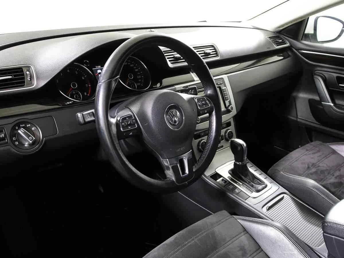 Volkswagen Passat CC, Белый, 2012, Робот, 152 л.с., цена от 890 000 руб.