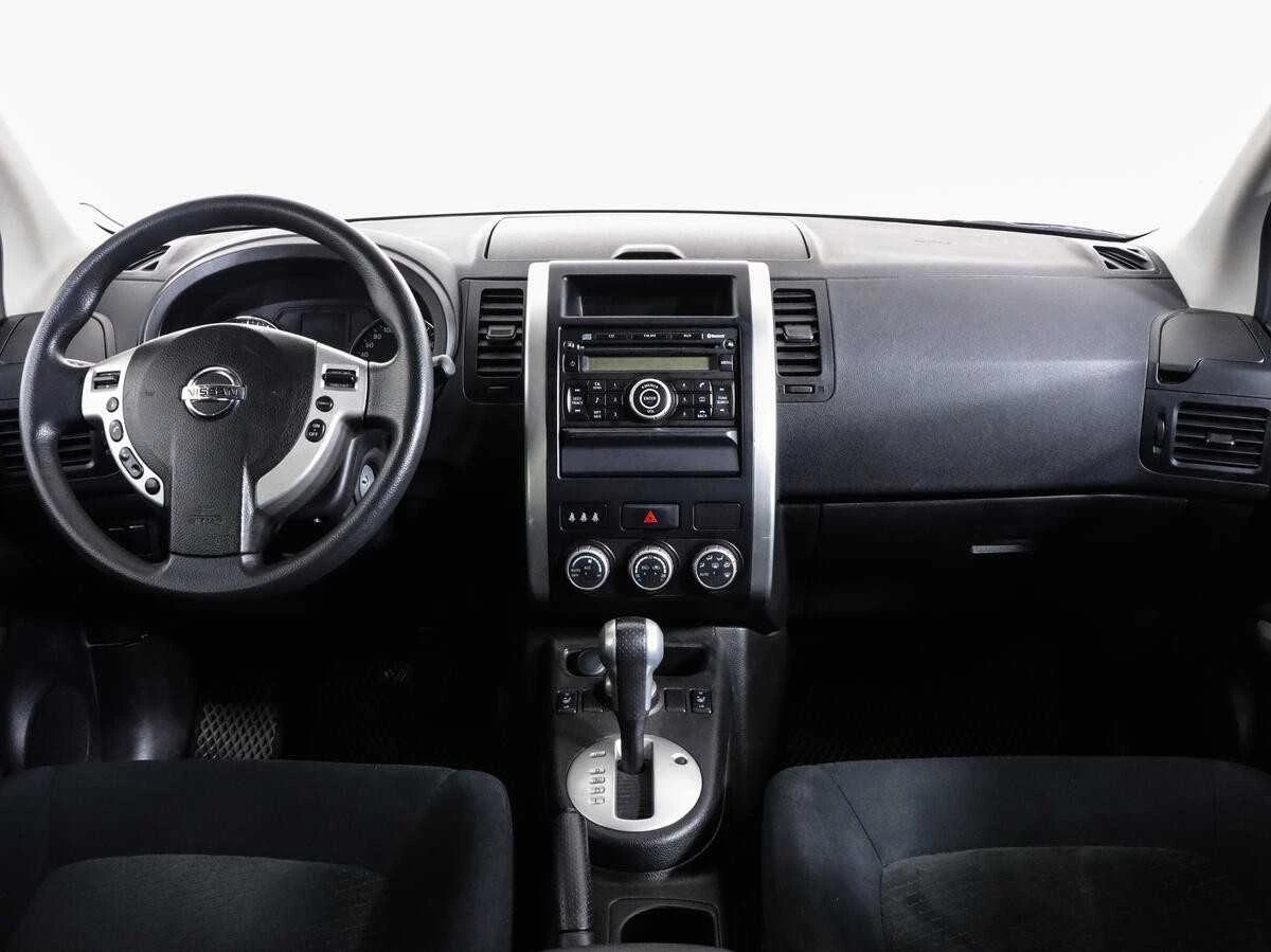 NISSAN X-TRAIL, Серебряный, 2012, Вариатор, 141 л.с., цена от 880 000 руб.