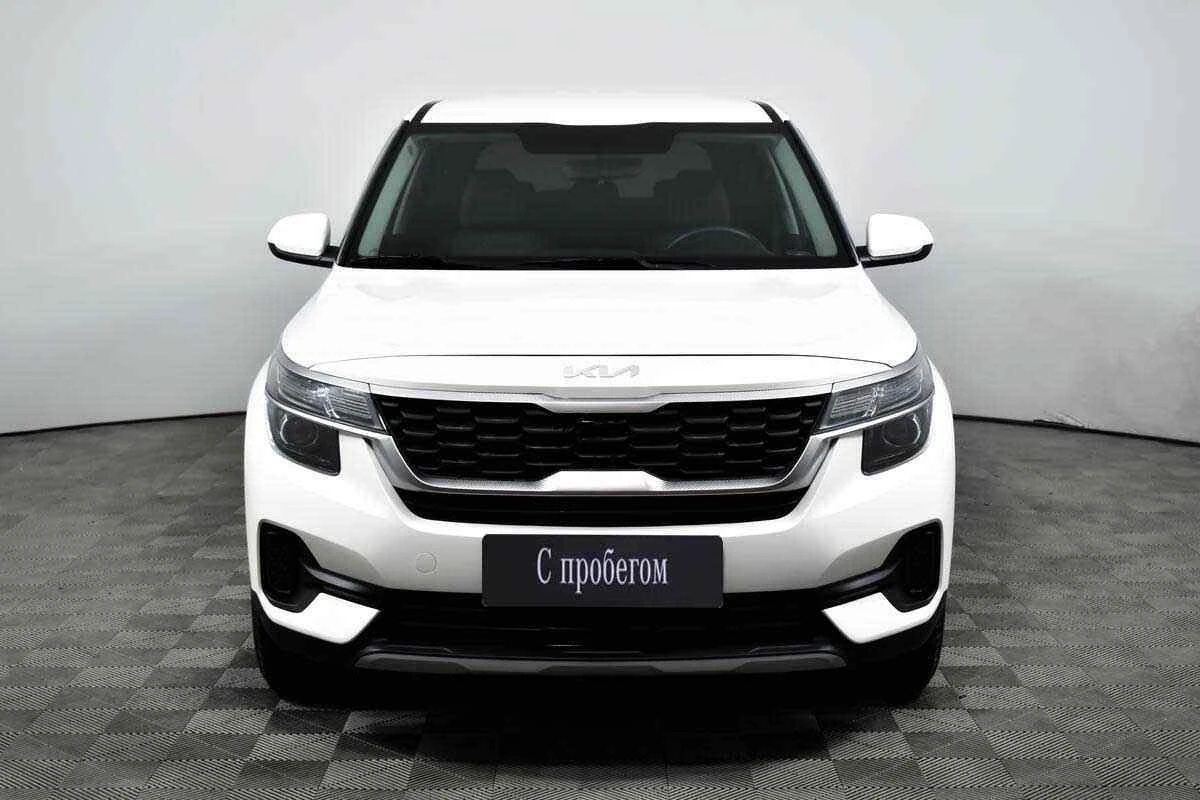 KIA Seltos, Белый, 2022, Вариатор, 149 л.с., цена от 1 835 000 руб.