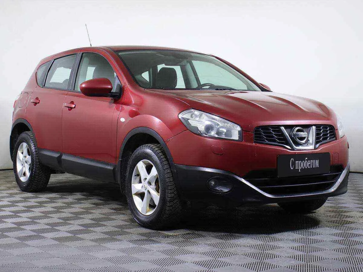 Nissan Qashqai, Красный, 2013, Механическая, 114 л.с., цена от 499 000 руб.
