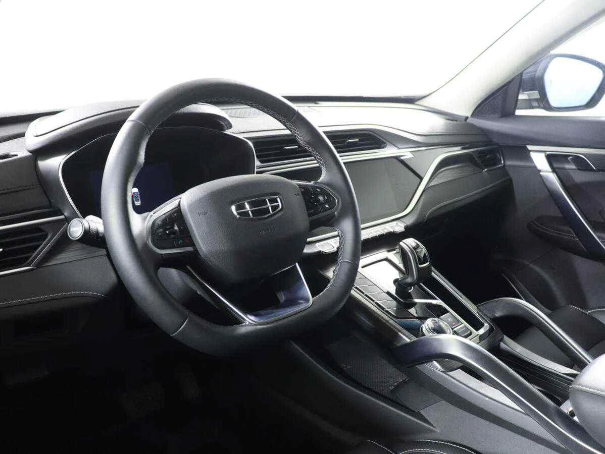 Geely Atlas Pro, Черный, 2021, Робот, 177 л.с., цена от 1 950 000 руб.