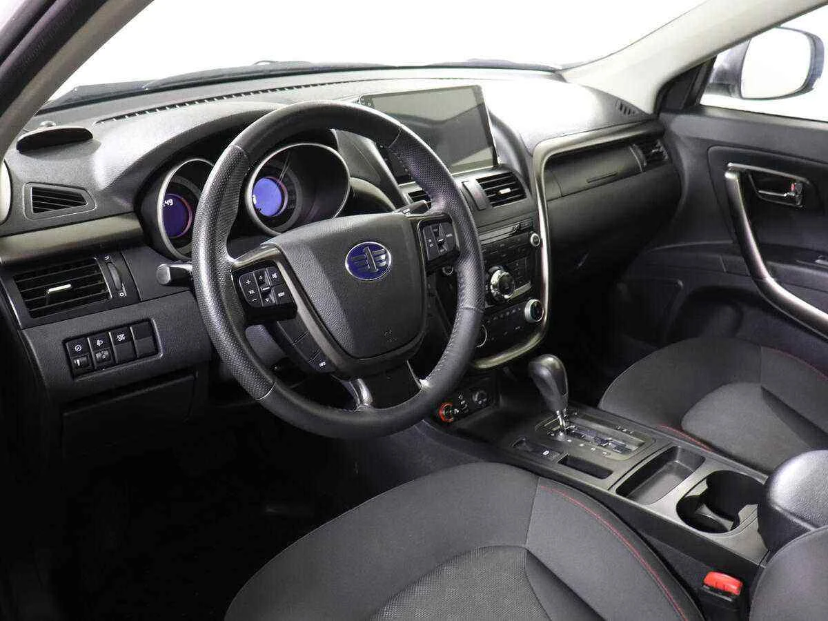 FAW Besturn X80, Голубой, 2017, Автоматическая, 142 л.с., цена от 1 244 000 руб.