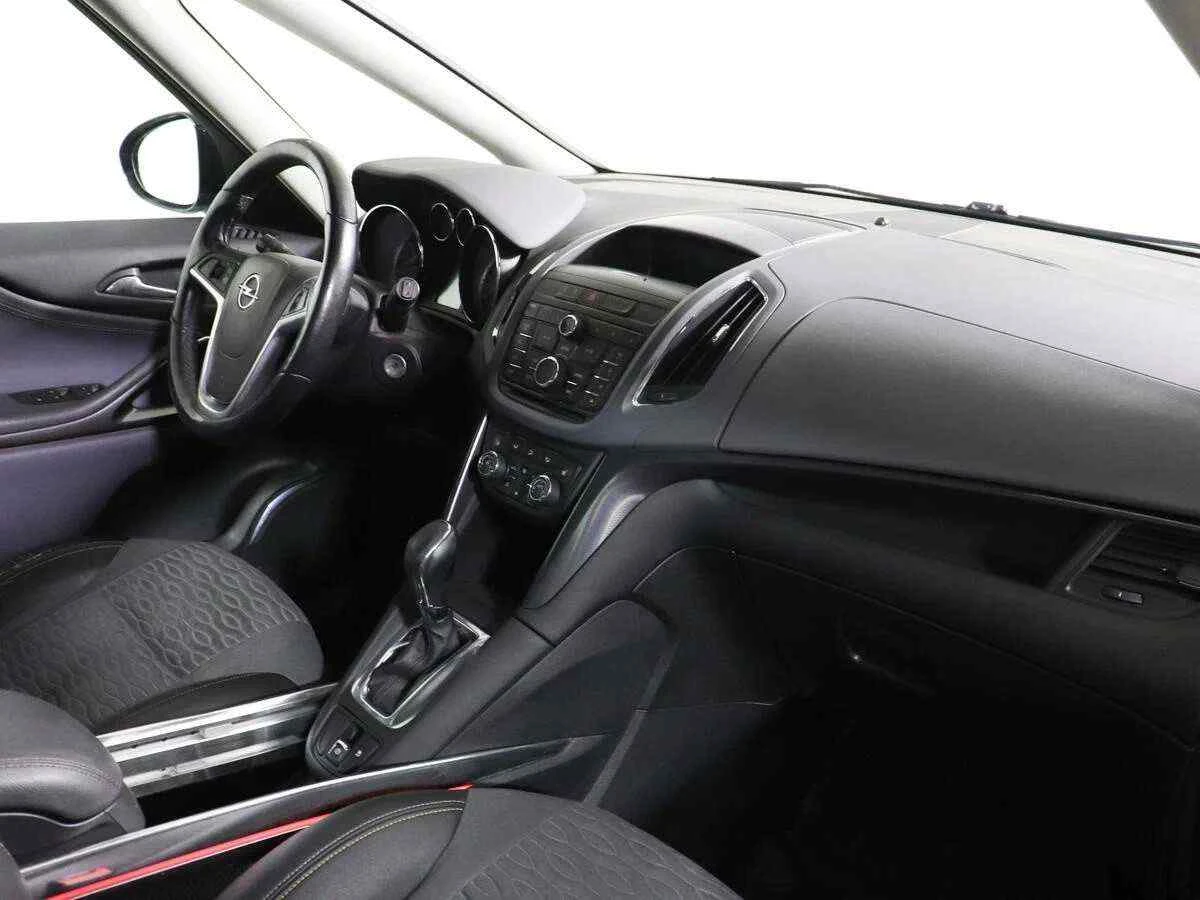 Opel Zafira, Черный, 2013, Автоматическая, 140 л.с., цена от 900 500 руб.