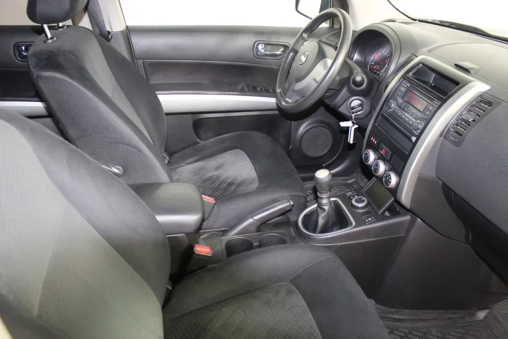 Nissan X-Trail, Серый, 2013, Механическая, 141 л.с., цена от 997 500 руб.