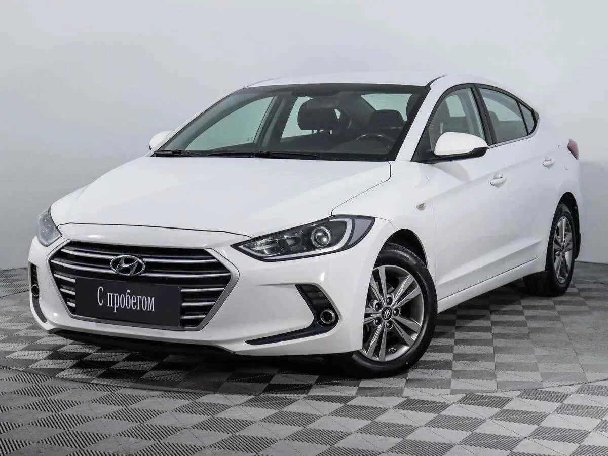Hyundai Elantra, Белый, 2018, Автоматическая, 128 л.с., цена от 907 000 руб.