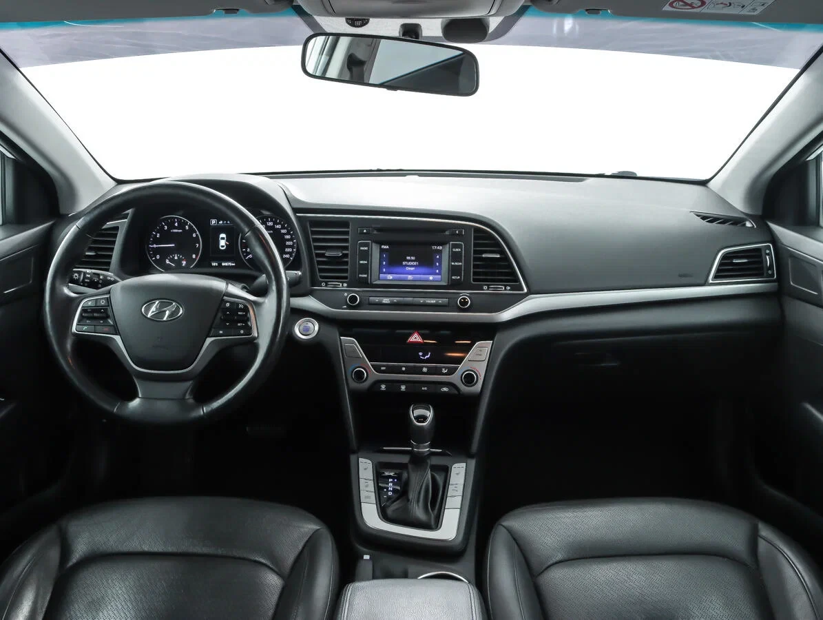 Hyundai Elantra, Белый, 2017, Автоматическая, 150 л.с., цена от 922 000 руб.