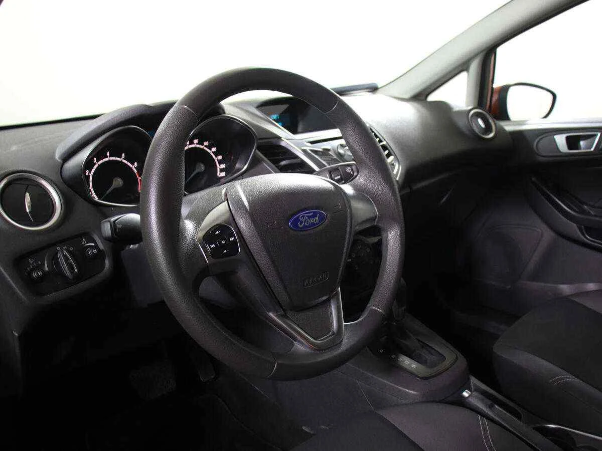 Ford Fiesta, Оранжевый, 2019, Робот, 120 л.с., цена от 649 000 руб.