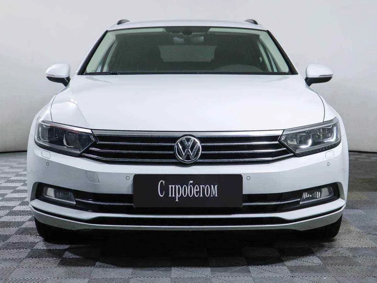 Volkswagen Passat, Белый, 2016, Робот, 180 л.с., цена от 1 100 000 руб.