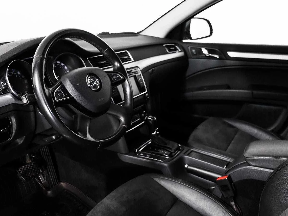 SKODA SUPERB, Черный, 2013, Робот, 140 л.с., цена от 880 000 руб.