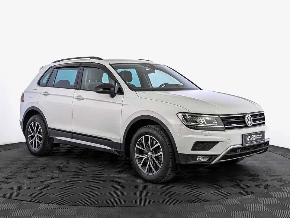 VOLKSWAGEN TIGUAN, Белый, 2019, Робот, 180 л.с., цена от 1 891 200 руб.