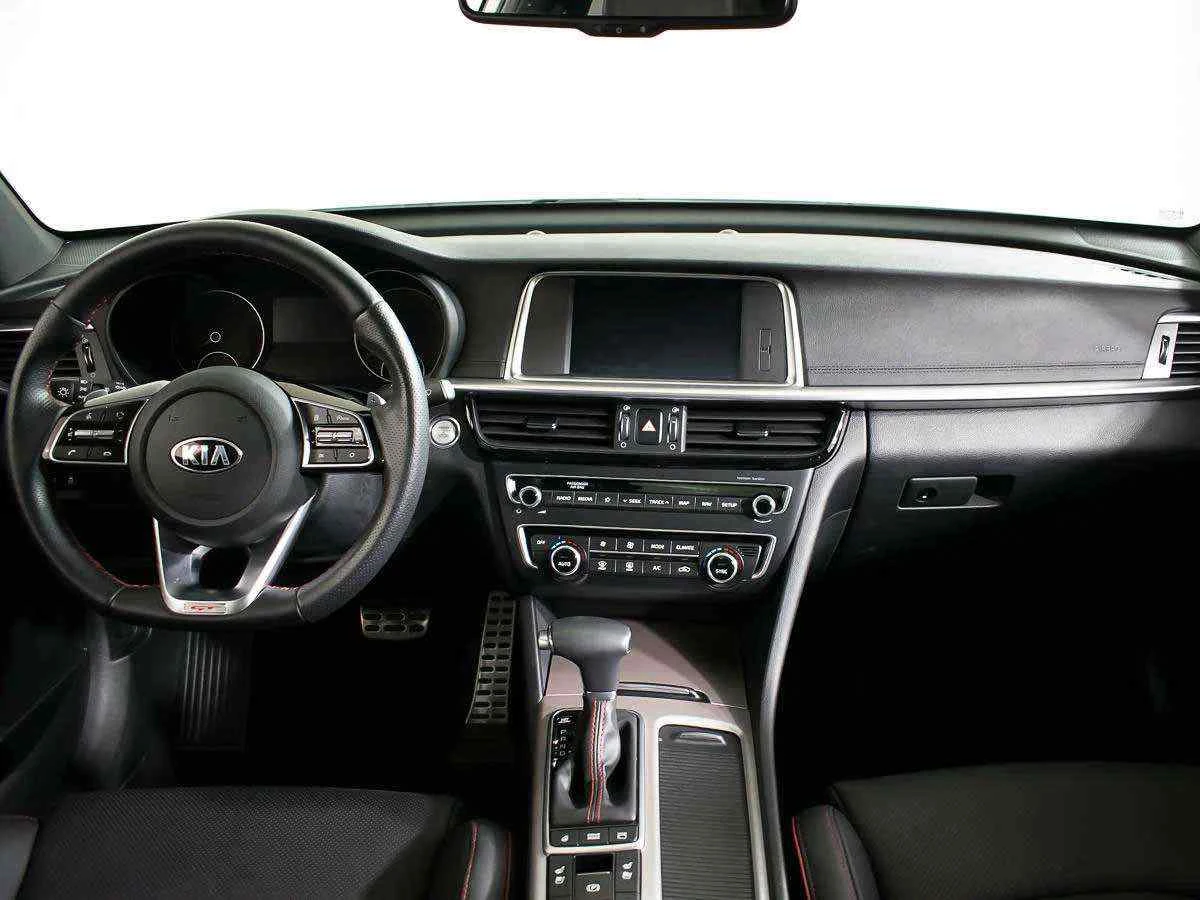 KIA Optima, Белый, 2018, Автоматическая, 245 л.с., цена от 1 665 000 руб.