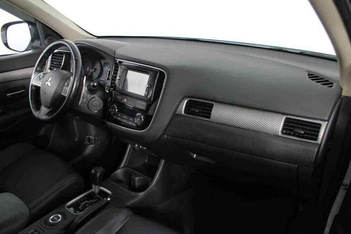Mitsubishi Outlander, Белый, 2014, Вариатор, 167 л.с., цена от 1 049 000 руб.