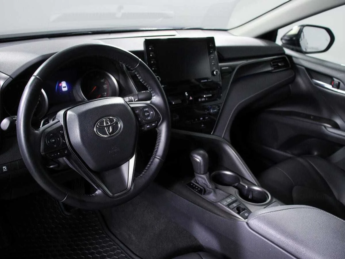 TOYOTA CAMRY, Черный, 2021, Автоматическая, 206 л.с., цена от 1 984 000 руб.