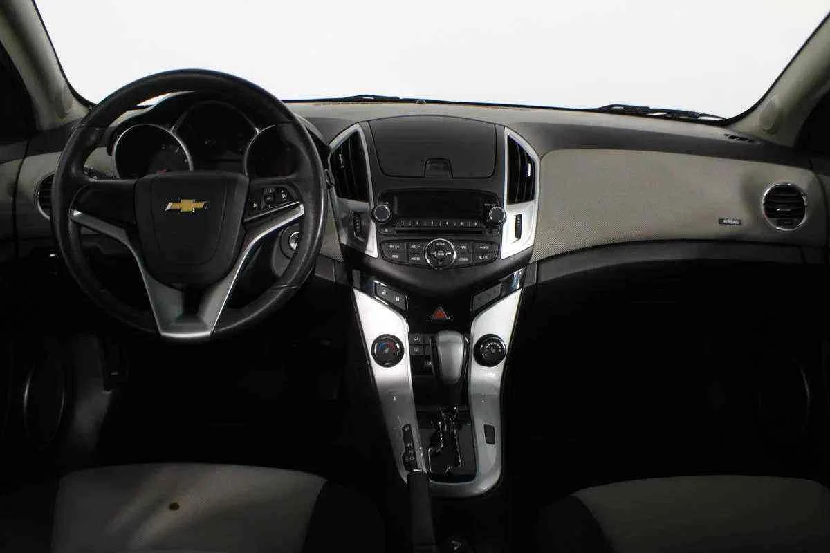 Chevrolet Cruze, Серый, 2013, Вариатор, 141 л.с., цена от 446 000 руб.
