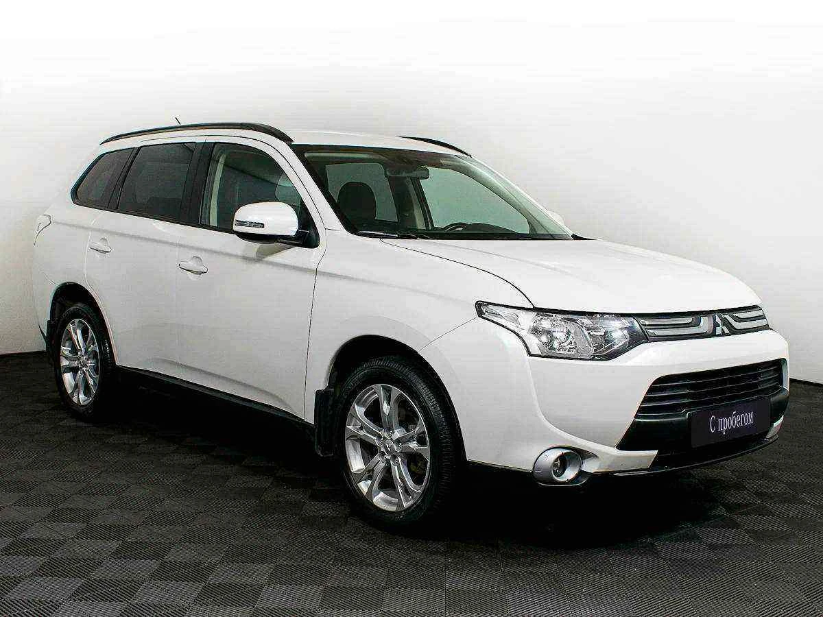 Mitsubishi Outlander, Белый, 2012, Вариатор, 167 л.с., цена от 874 000 руб.