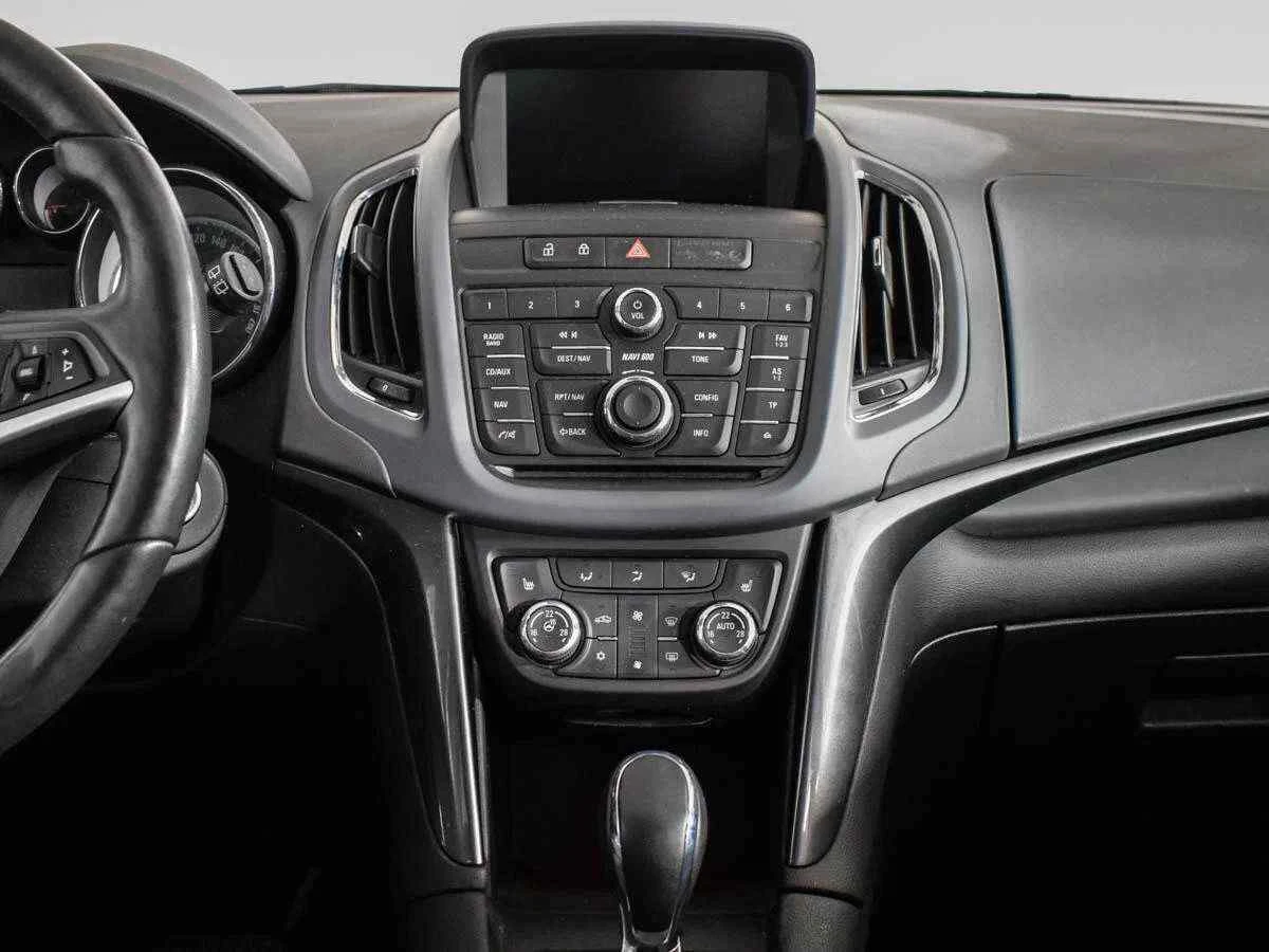 Opel Zafira, Белый, 2013, Автоматическая, 165 л.с., цена от 799 400 руб.