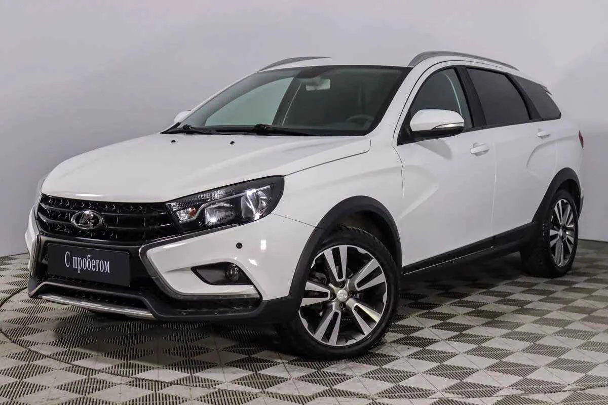 LADA Vesta SW Cross, Белый, 2018, Робот, 122 л.с., цена от 720 000 руб.