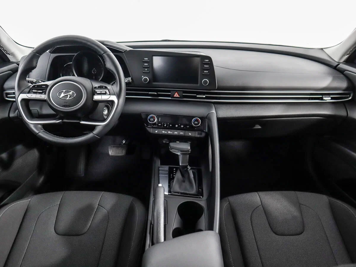 Hyundai Elantra, Черный, 2021, Автоматическая, 128 л.с., цена от 1 639 000 руб.