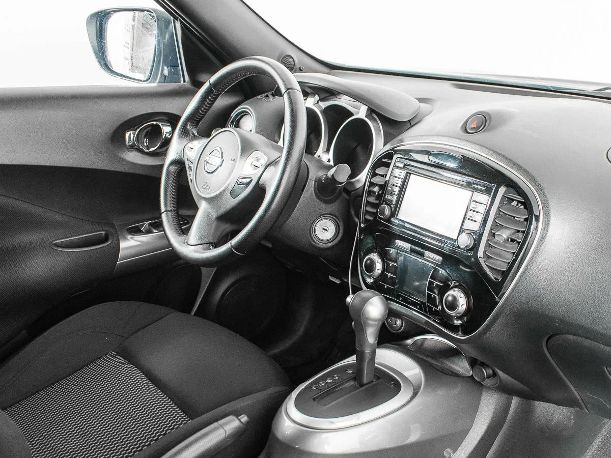 Nissan Juke, Серый, 2015, Вариатор, 117 л.с., цена от 919 000 руб.