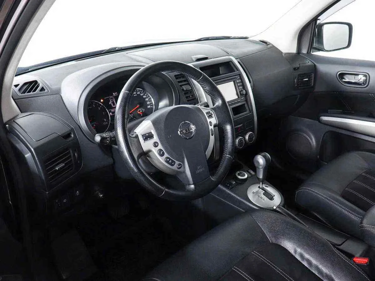Nissan X-Trail, Черный, 2013, Вариатор, 169 л.с., цена от 800 000 руб.
