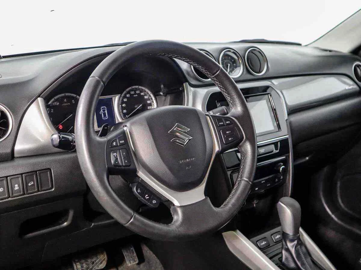 Suzuki Vitara, Белый, 2015, Автоматическая, 117 л.с., цена от 1 012 000 руб.