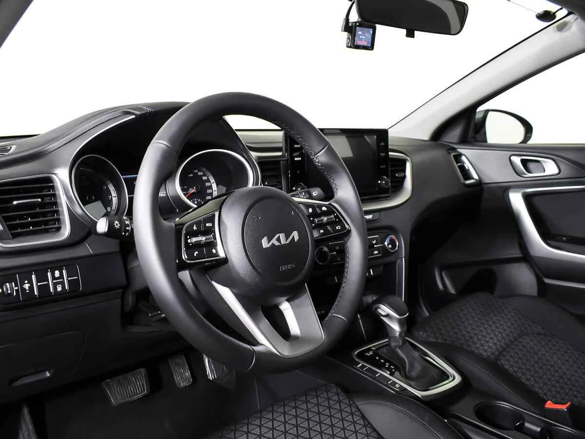 KIA Ceed, Серый, 2022, Автоматическая, 128 л.с., цена от 1 450 000 руб.