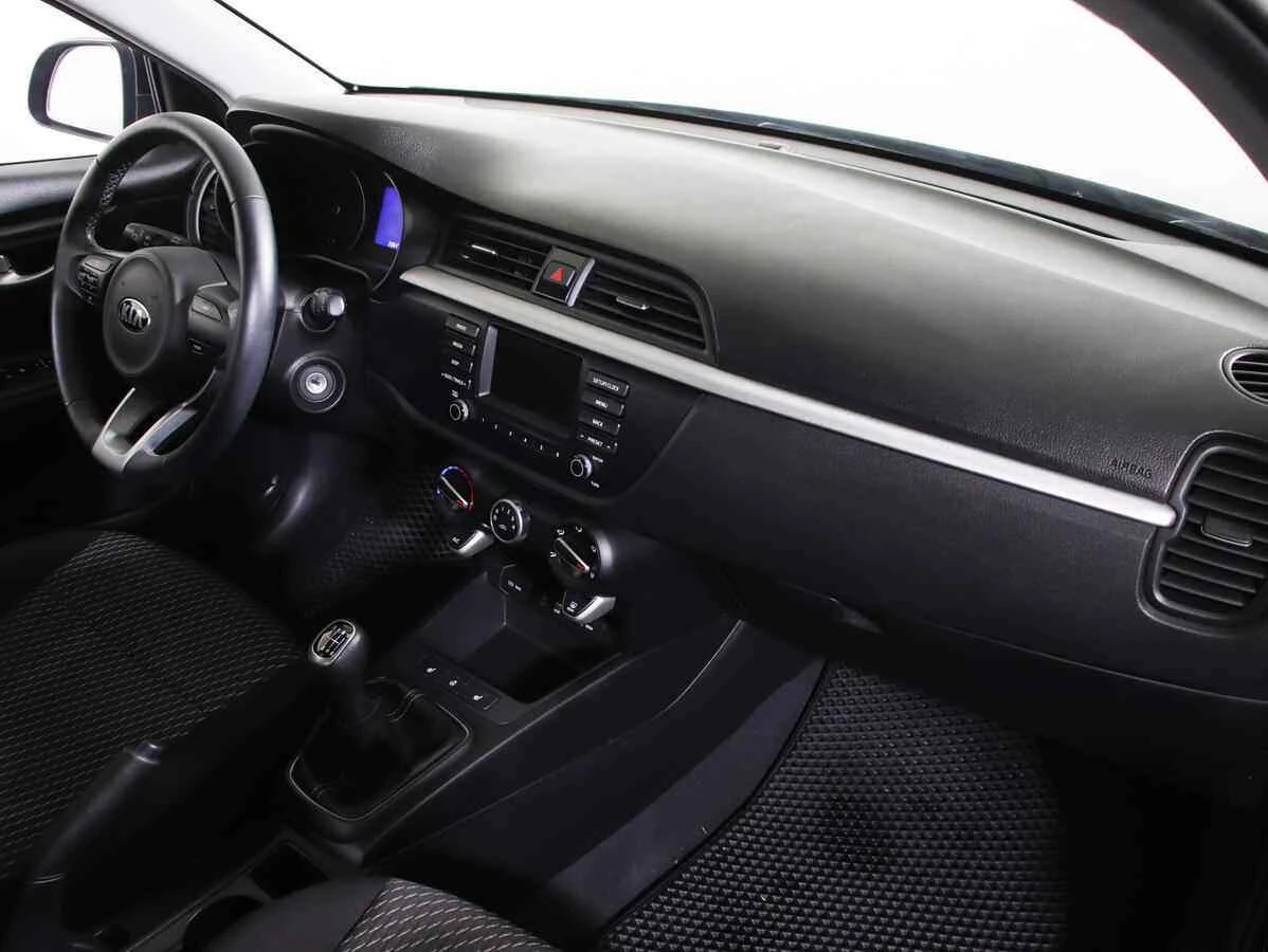 KIA X-Line, Черный, 2020, Механическая, 100 л.с., цена от 970 000 руб.