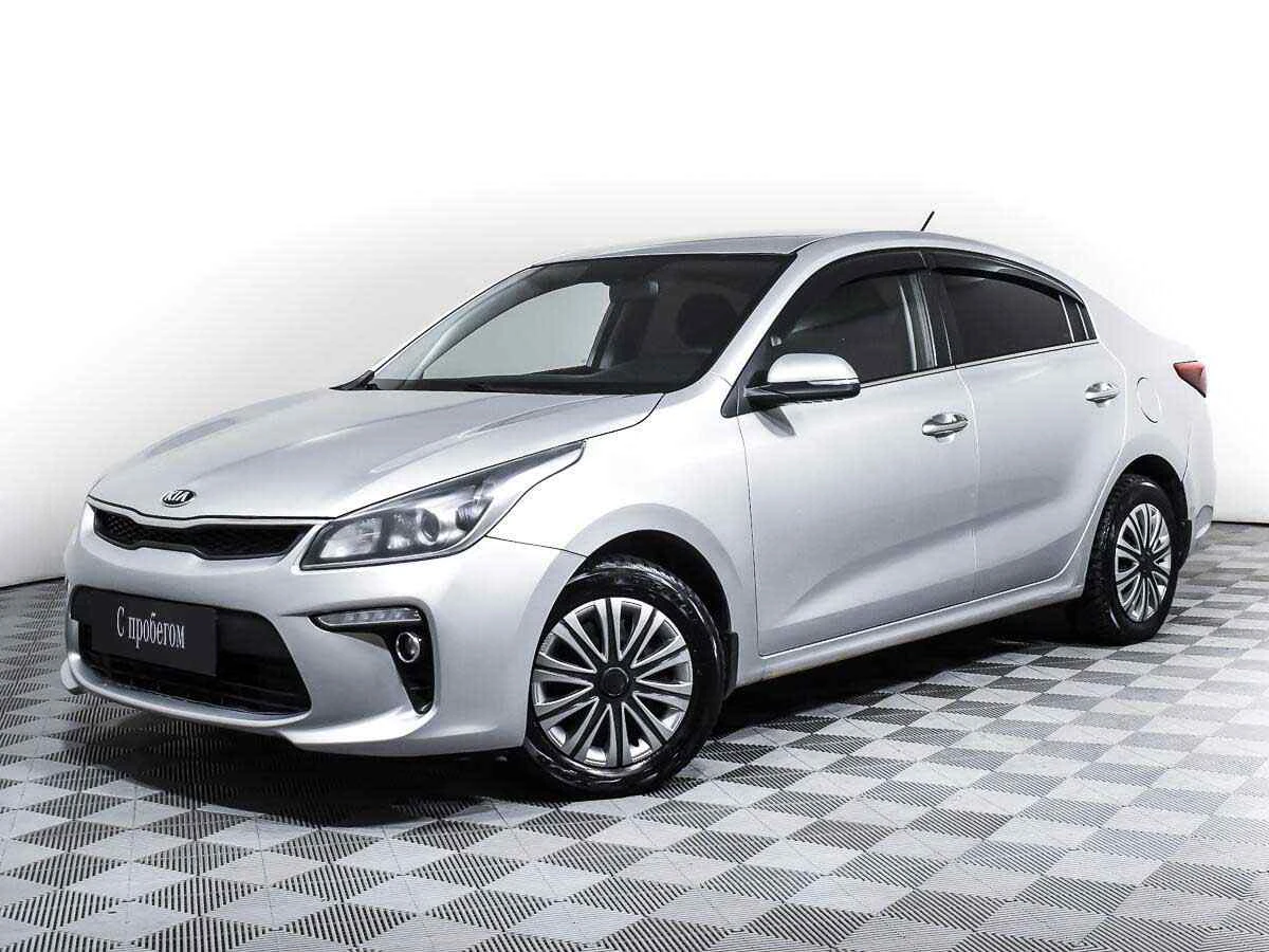 KIA Rio, Серебряный, 2018, Автоматическая, 123 л.с., цена от 900 000 руб.