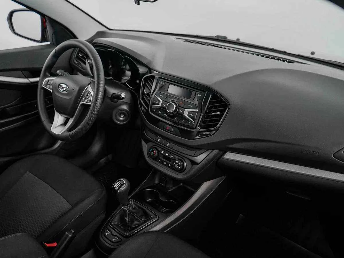 LADA Vesta, Красный, 2021, Механическая, 106 л.с., цена от 543 000 руб.