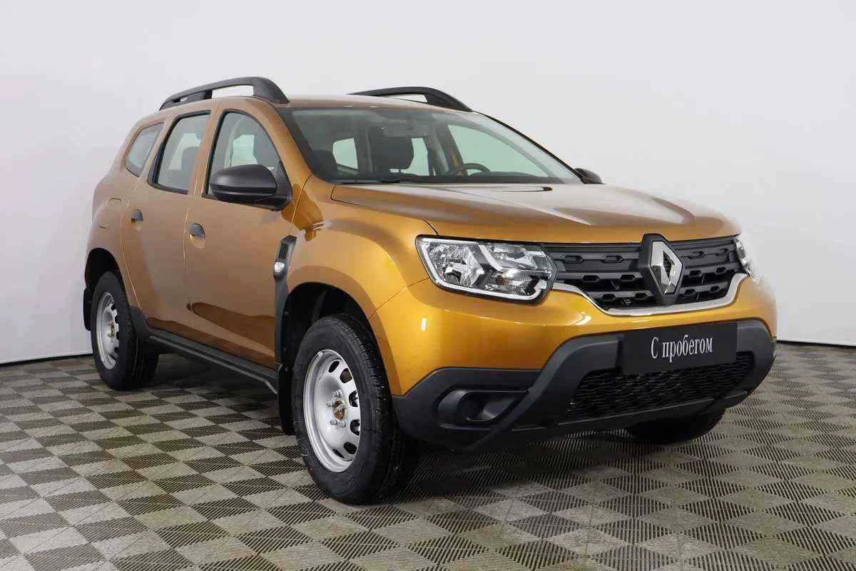 Renault Duster, Золотой, 2022, Механическая, 109 л.с., цена от 2 099 000 руб.