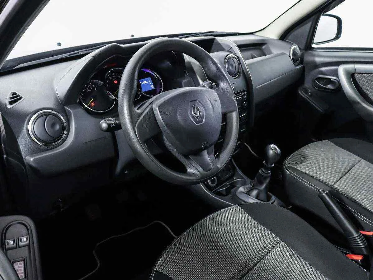 Renault Duster, Коричневый, 2015, Механическая, 109 л.с., цена от 847 000 руб.