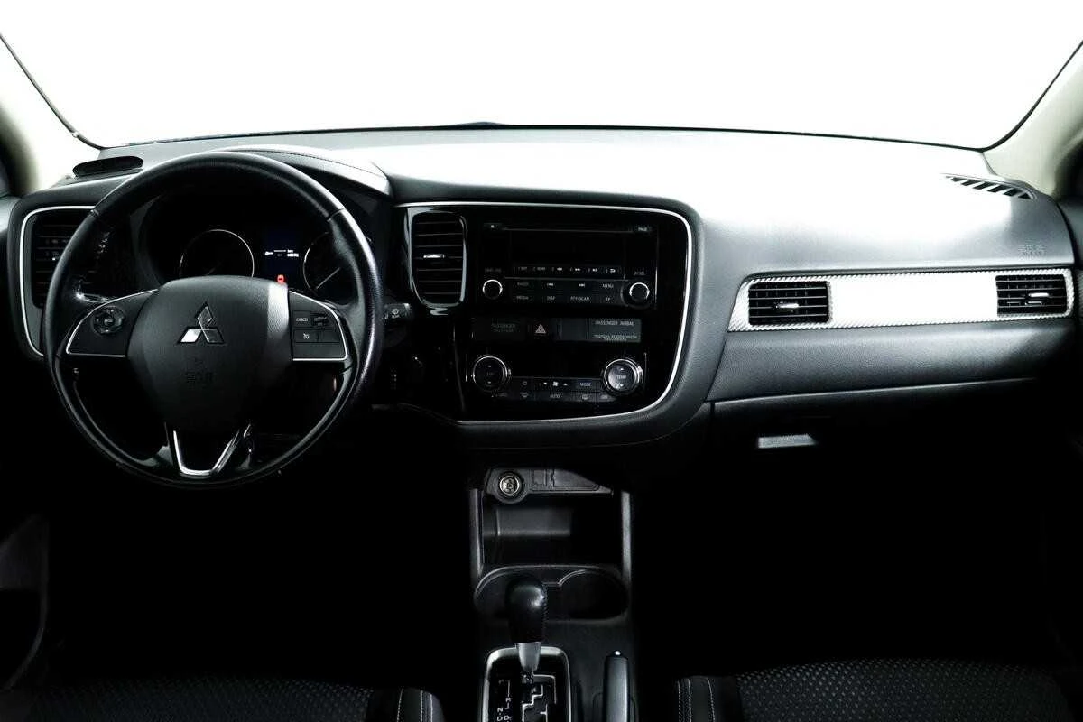 MITSUBISHI OUTLANDER, Серебряный, 2015, Вариатор, 146 л.с., цена от 1 001 600 руб.