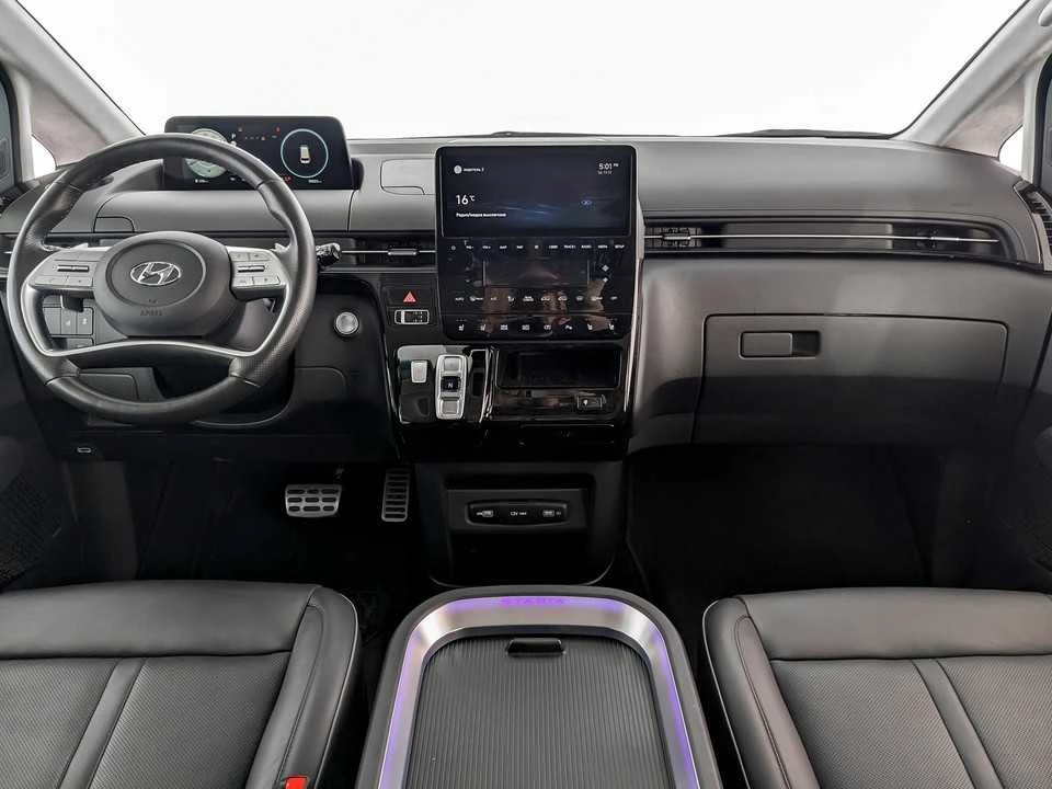 HYUNDAI STARIA, Черный, 2021, Автоматическая, 177 л.с., цена от 4 448 000 руб.