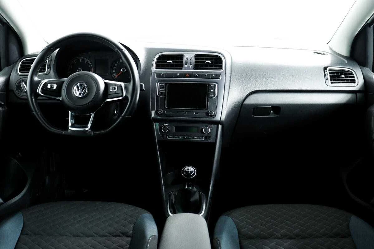 VOLKSWAGEN POLO, Белый, 2019, Механическая, 90 л.с., цена от 800 000 руб.