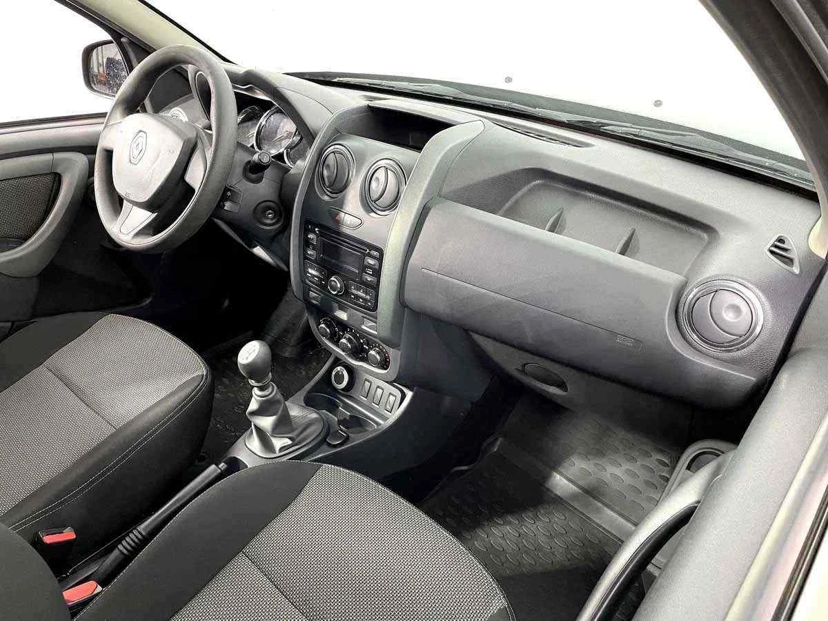 Renault Duster, Черный, 2016, Механическая, 114 л.с., цена от 1 079 000 руб.