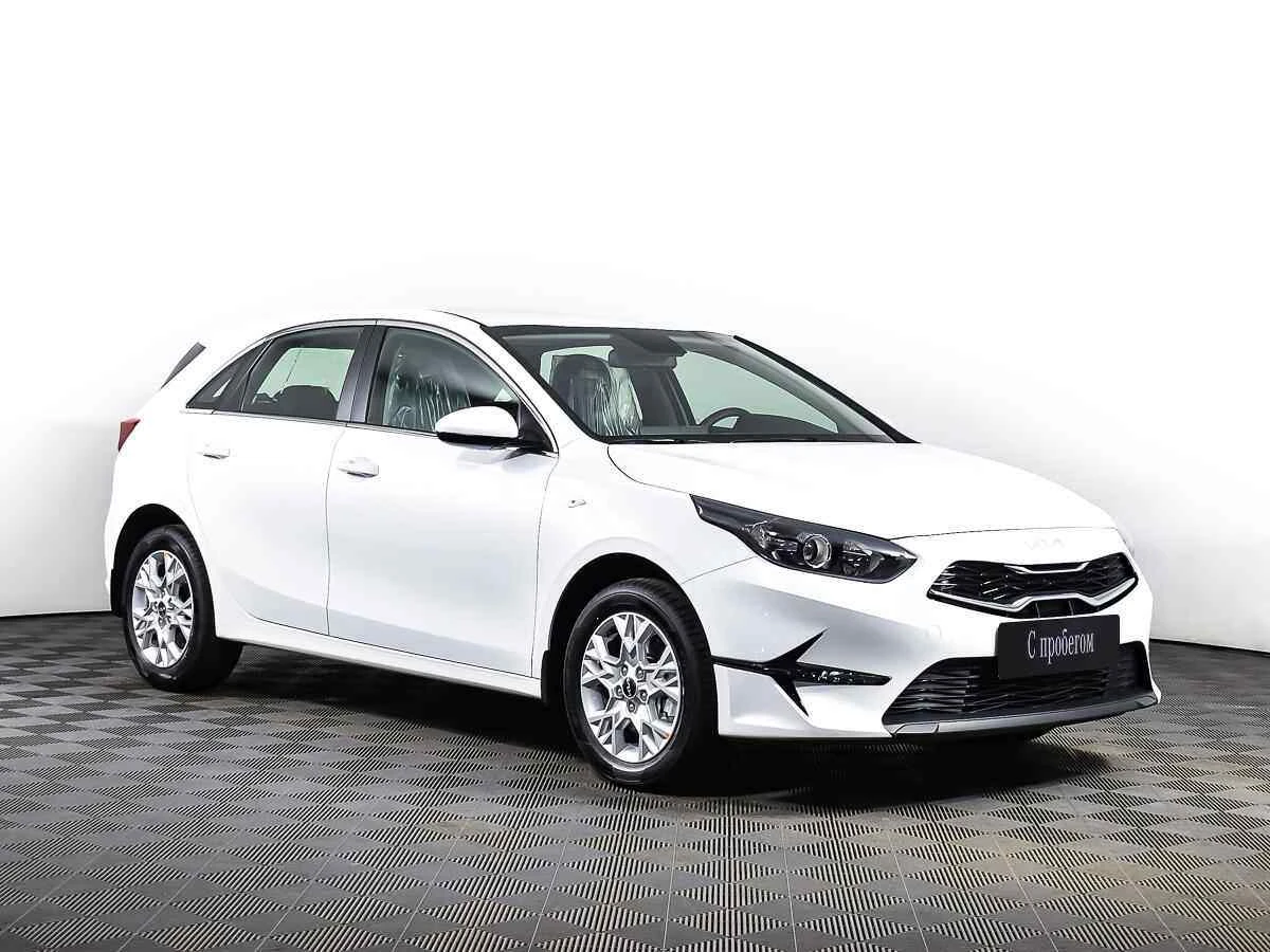 KIA Ceed, Белый, 2022, Автоматическая, 128 л.с., цена от 1 470 000 руб.