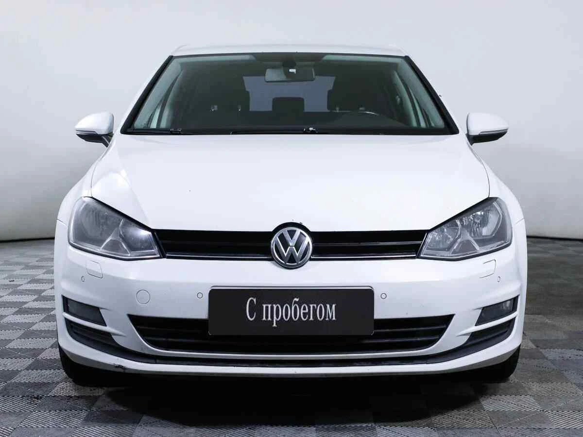 Volkswagen Golf, Белый, 2014, Робот, 105 л.с., цена от 870 000 руб.