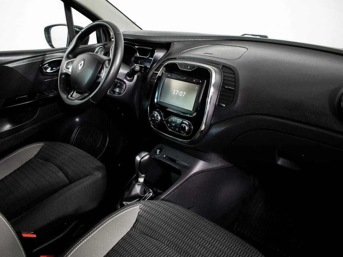 RENAULT KAPTUR, Серый, 2018, Вариатор, 114 л.с., цена от 992 000 руб.
