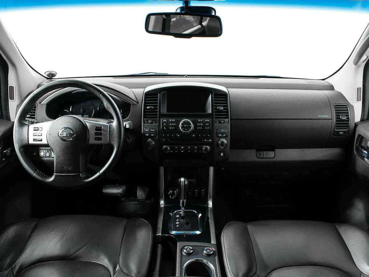 Nissan Pathfinder, Серебряный, 2011, Автоматическая, 231 л.с., цена от 999 000 руб.