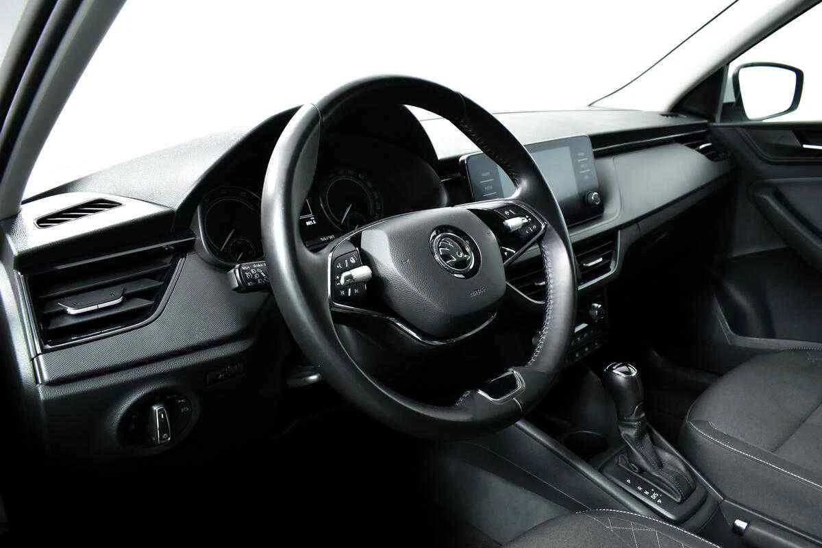 Skoda Rapid, Белый, 2021, Робот, 125 л.с., цена от 1 120 000 руб.