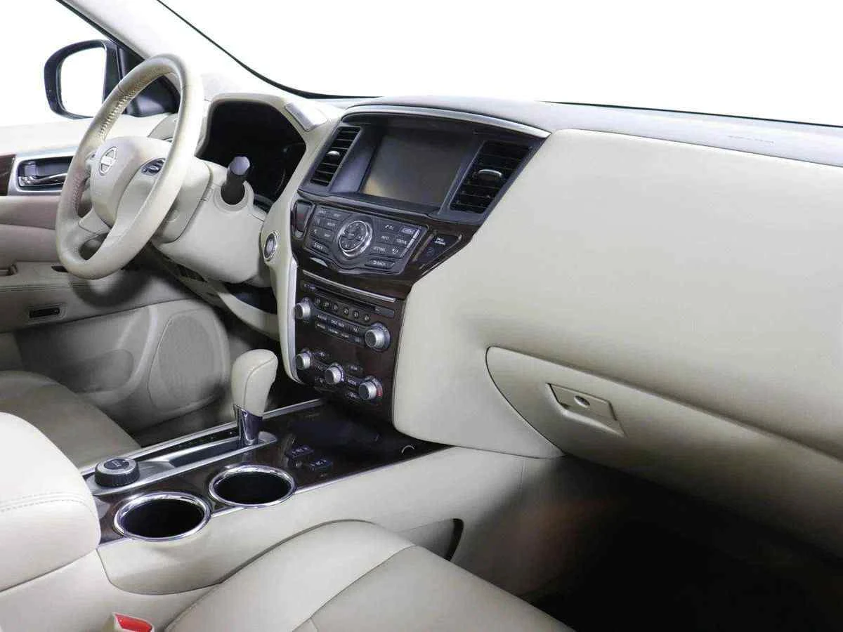 Nissan Pathfinder, Коричневый, 2014, Вариатор, 249 л.с., цена от 1 463 000 руб.