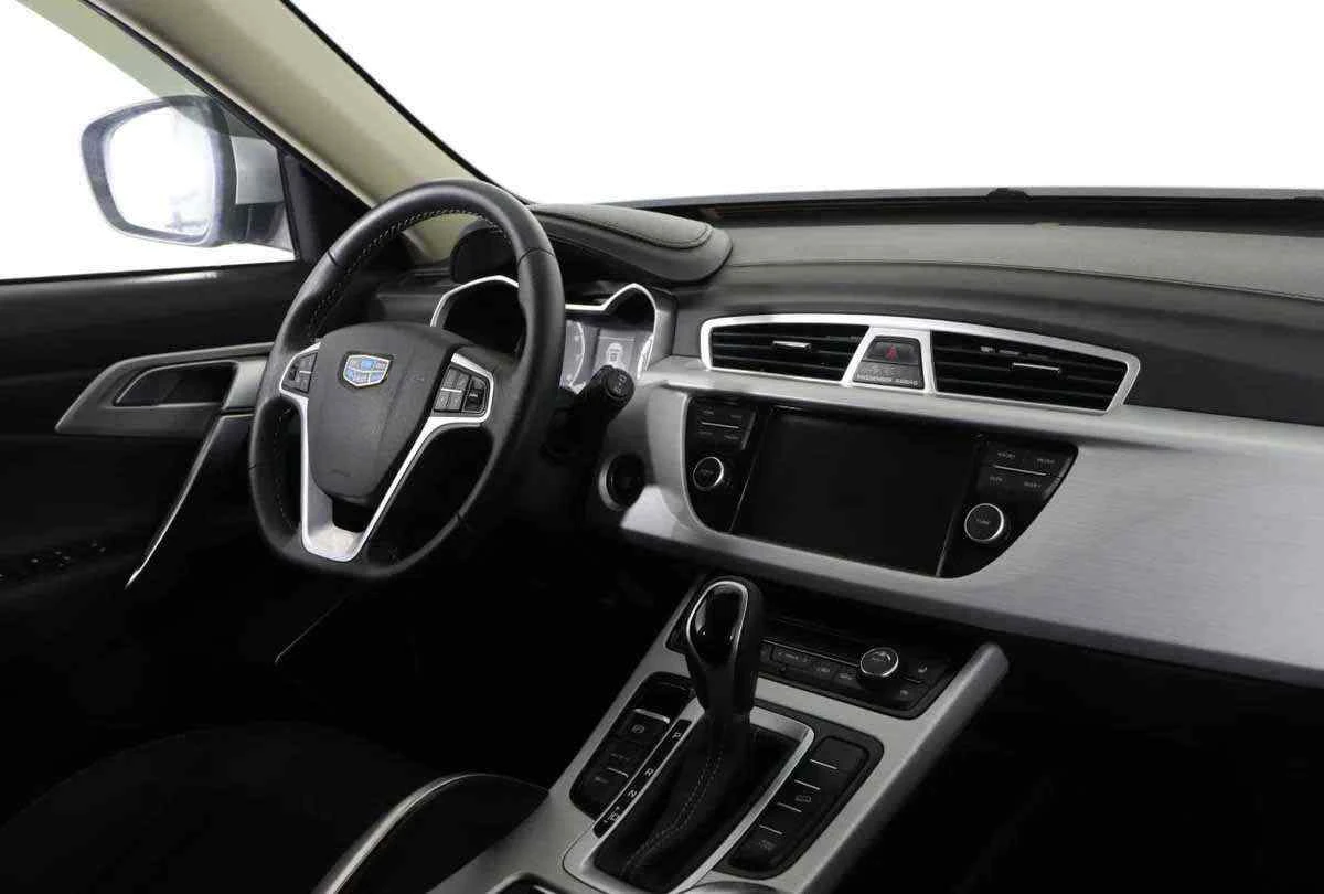 Geely Atlas, Серебряный, 2018, Автоматическая, 149 л.с., цена от 966 000 руб.
