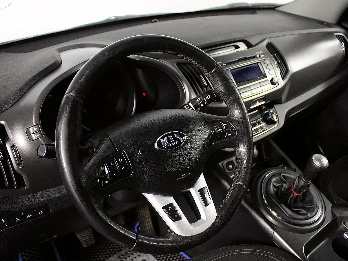 KIA Sportage, Синий, 2013, Механическая, 150 л.с., цена от 915 000 руб.