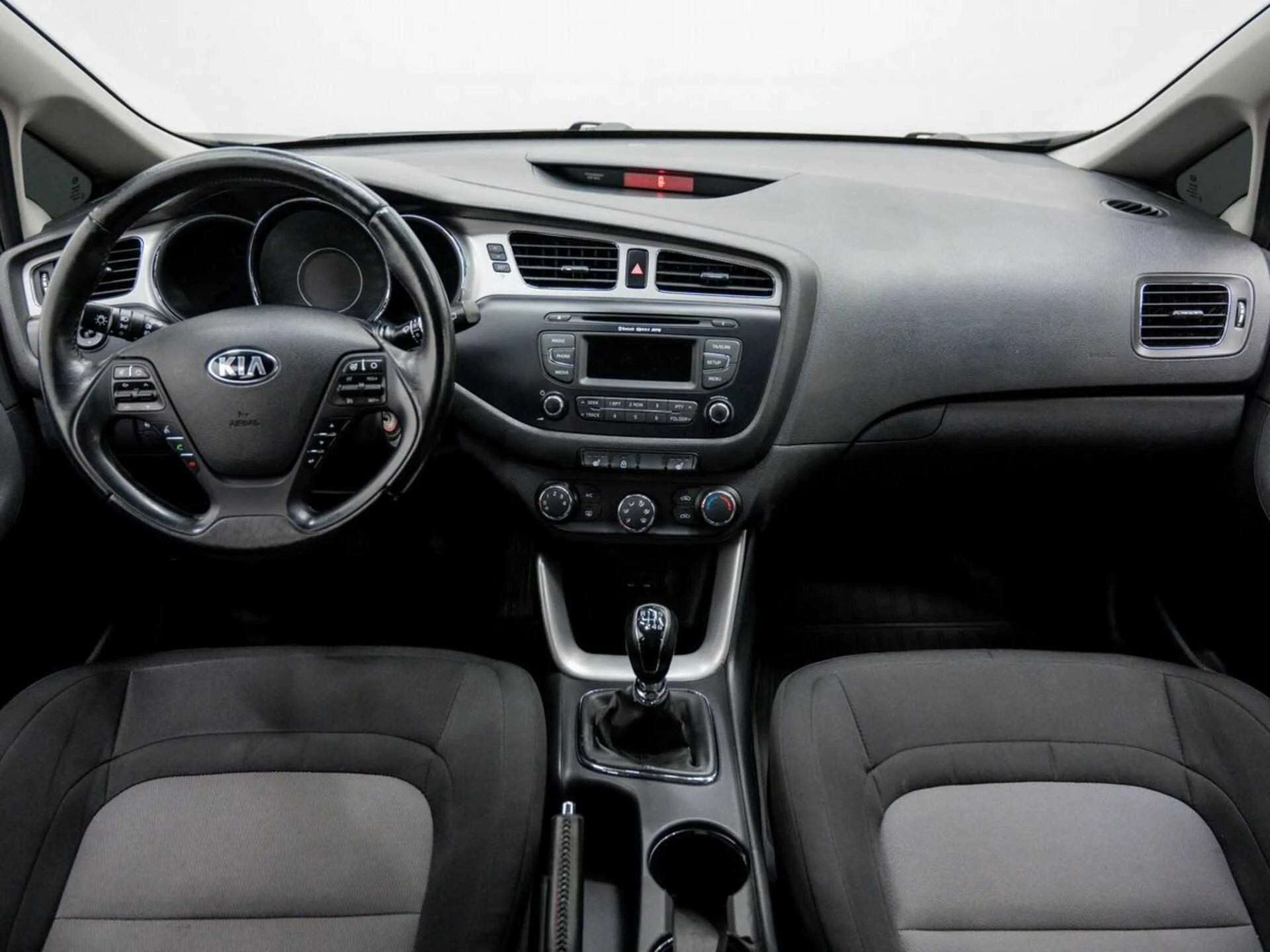 KIA CEED, Черный, 2013, Механическая, 129 л.с., цена от 632 000 руб.