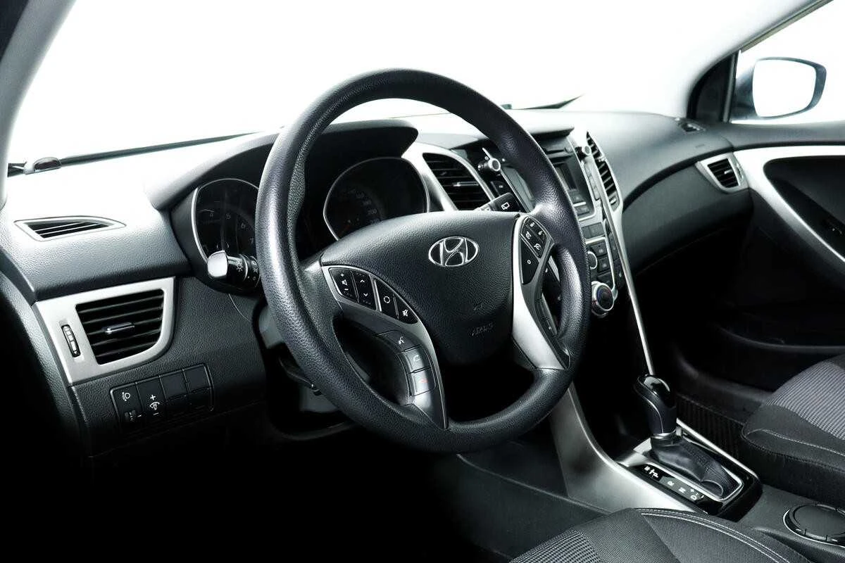 HYUNDAI I30, Белый, 2016, Автоматическая, 130 л.с., цена от 912 000 руб.