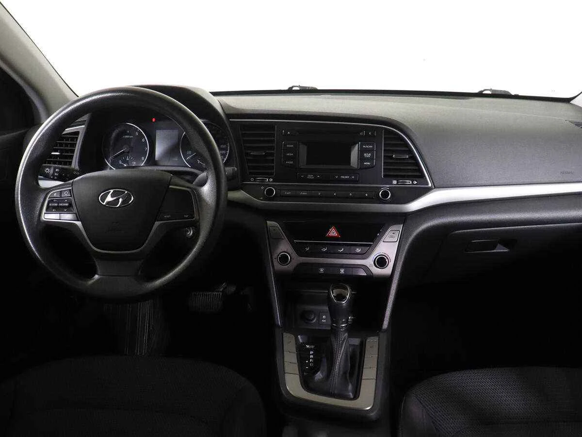 Hyundai Elantra, Красный, 2016, Автоматическая, 150 л.с., цена от 805 000 руб.