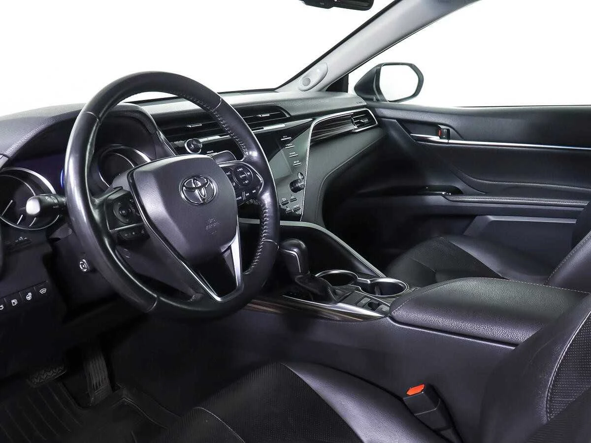 TOYOTA CAMRY, Белый, 2018, Автоматическая, 181 л.с., цена от 2 016 000 руб.