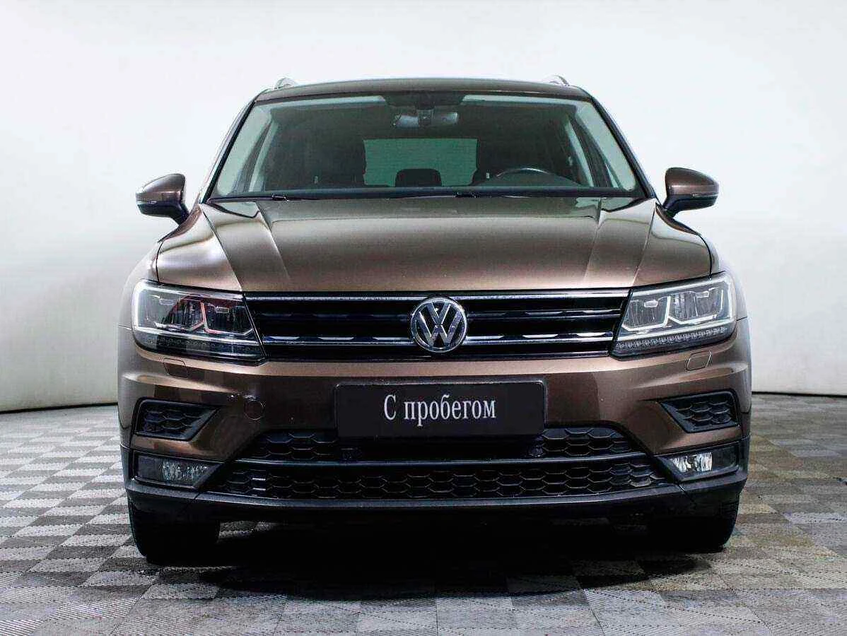 Volkswagen Tiguan, Коричневый, 2019, Робот, 150 л.с., цена от 1 549 000 руб.
