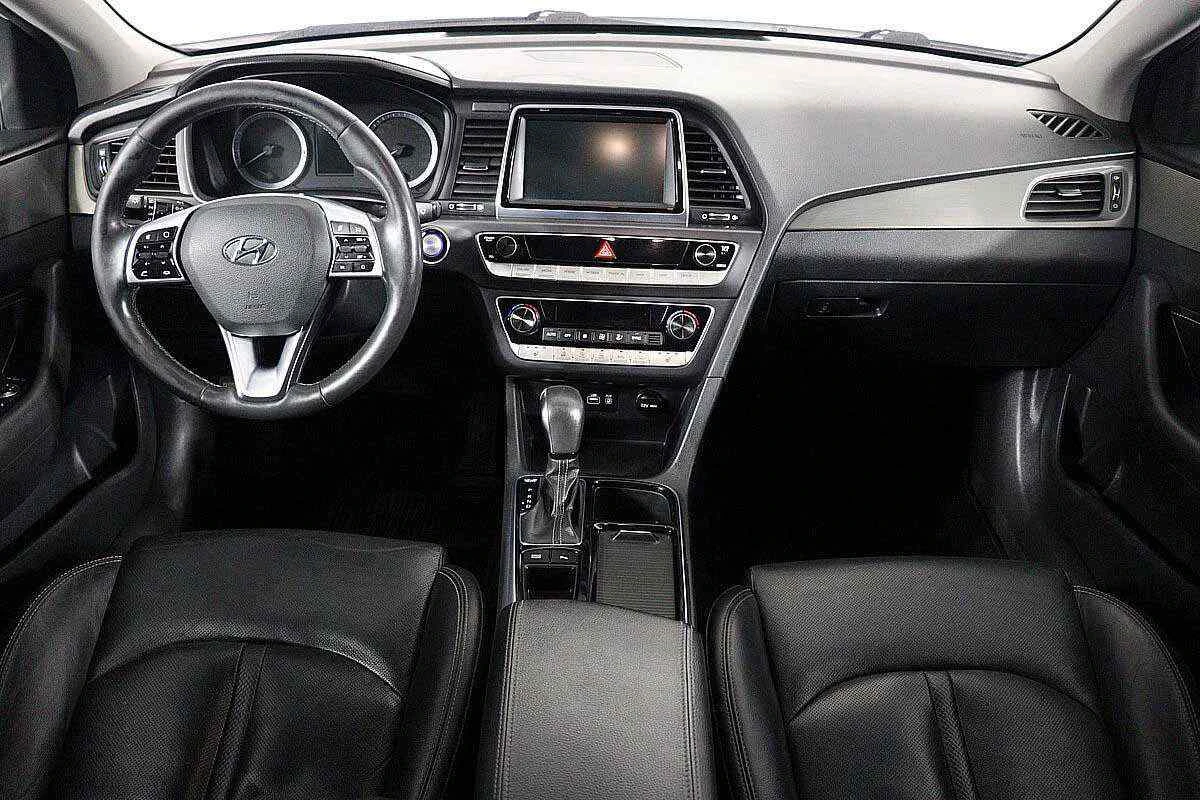 Hyundai Sonata, Белый, 2019, Автоматическая, 152 л.с., цена от 1 275 000 руб.